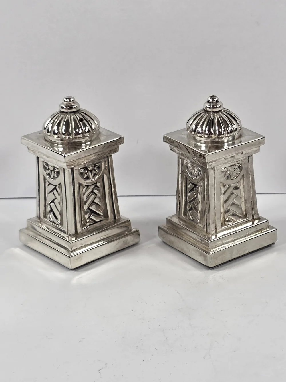 Vintage Silver Plated Art Deco Pillar Salt And Pepper Shakers Serving Set